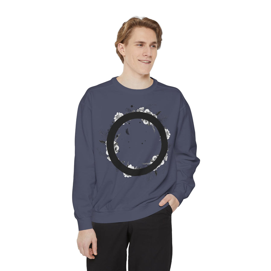 Minimalist Garment-Dyed Sweatshirt, Cozy Unisex Hoodie, Casual Streetwear, Perfect for Layering, Gift for Any Occasion, Relaxed Fit