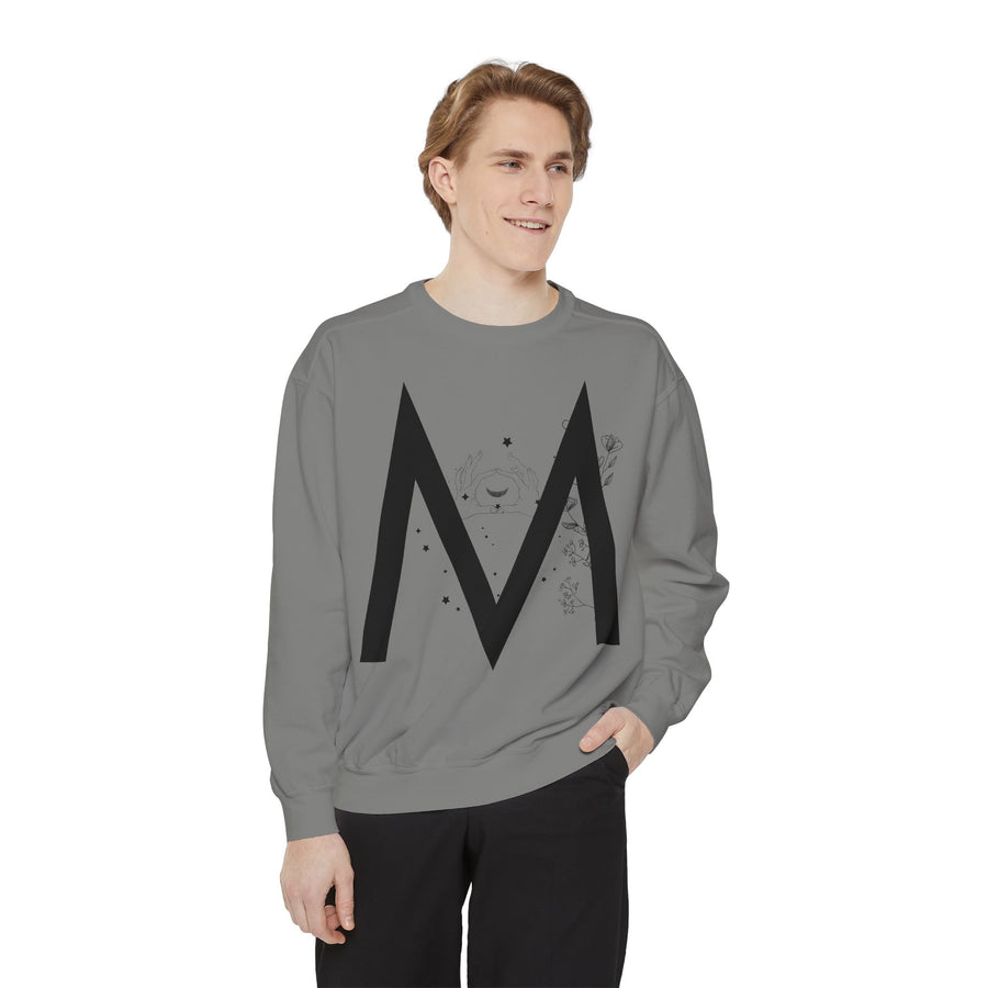 Chic Monogrammed Sweatshirt, Cozy Gift for Her or Him, Perfect for Fall Layering, Personalized Apparel, Casual Weekend Wear