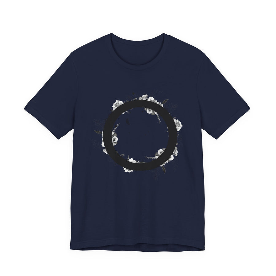 Nature-Inspired Minimalist Tee, Perfect for Nature Lovers, Casual Wear, Gift for Friends, Autumn Vibes