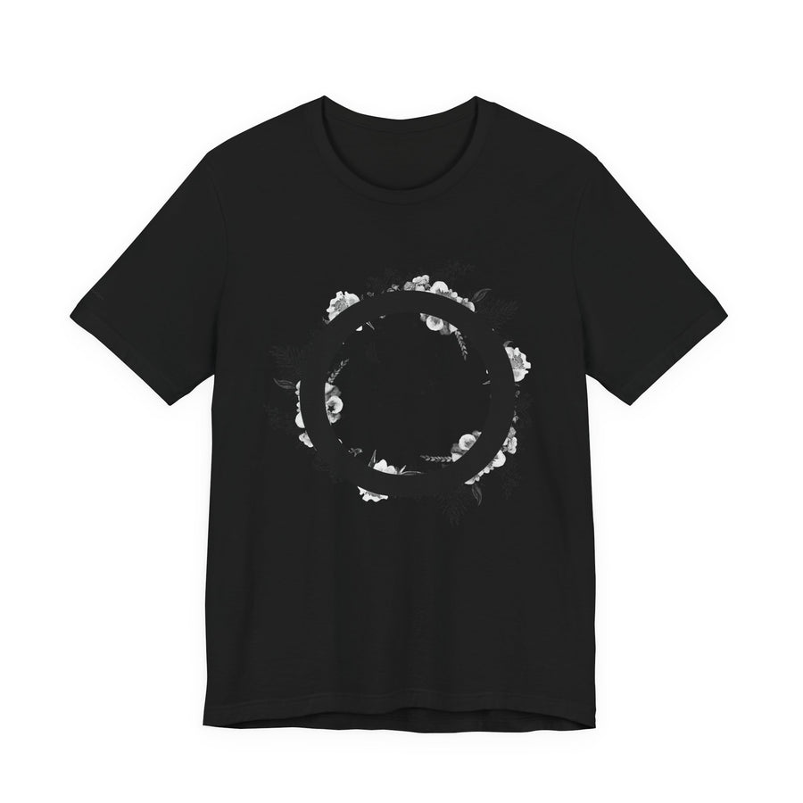 Nature-Inspired Minimalist Tee, Perfect for Nature Lovers, Casual Wear, Gift for Friends, Autumn Vibes
