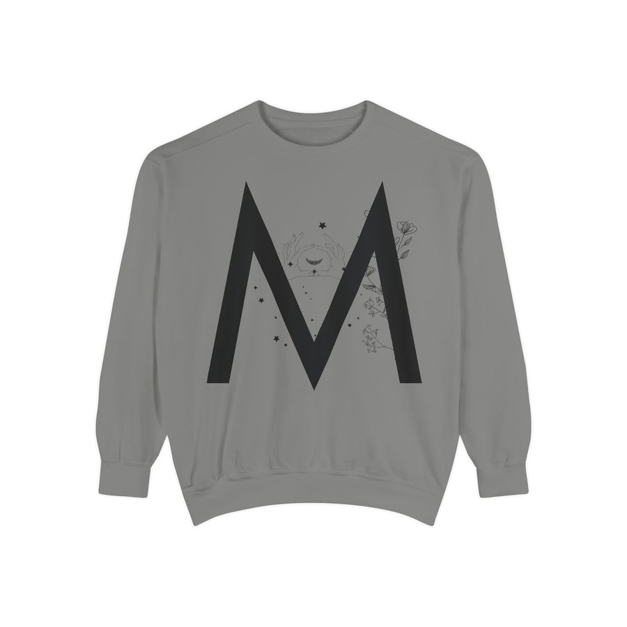 Chic Monogrammed Sweatshirt, Cozy Gift for Her or Him, Perfect for Fall Layering, Personalized Apparel, Casual Weekend Wear