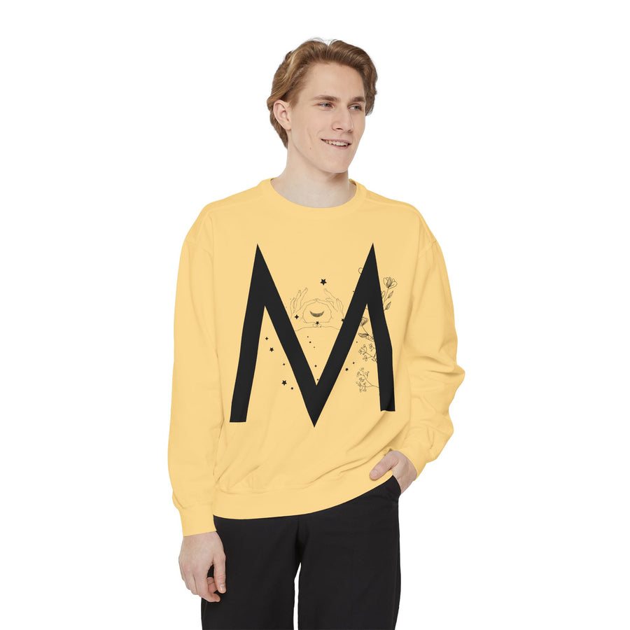 Chic Monogrammed Sweatshirt, Cozy Gift for Her or Him, Perfect for Fall Layering, Personalized Apparel, Casual Weekend Wear