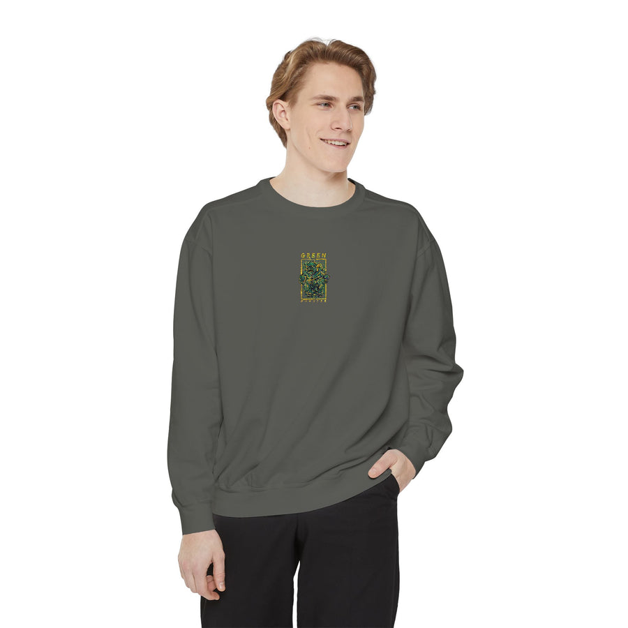 Garment-Dyed Sweatshirt with Nature-Inspired Print, Cozy Fashion for Gardening Enthusiasts, Perfect Gift for Plant Lovers, Ideal for [...]