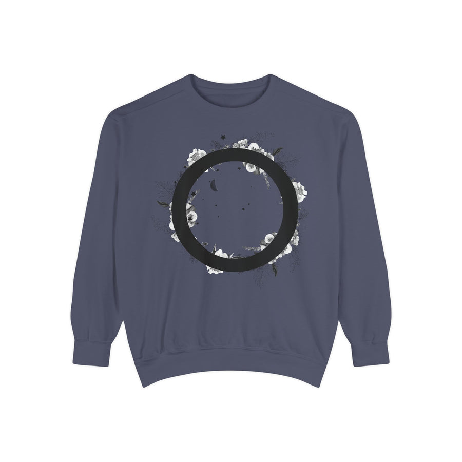 Minimalist Garment-Dyed Sweatshirt, Cozy Unisex Hoodie, Casual Streetwear, Perfect for Layering, Gift for Any Occasion, Relaxed Fit