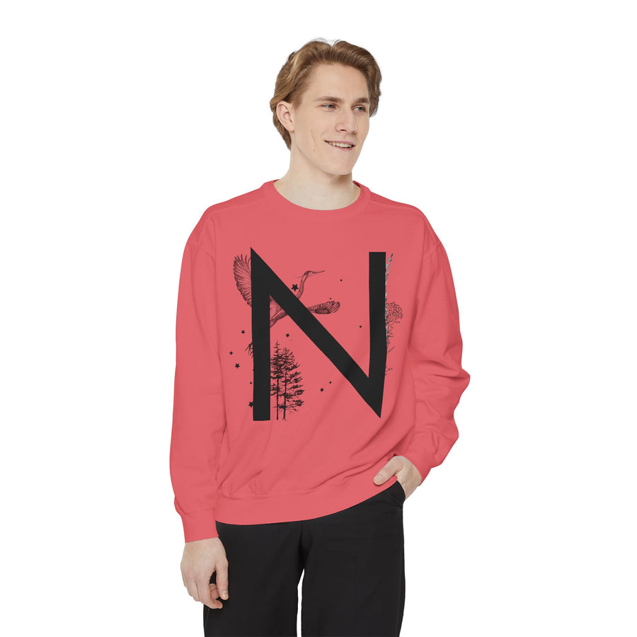 Personalized Nature-Inspired Sweatshirt with Letter N, Cozy Oversized Top for Outdoor Lovers, Gift for Friends, Casual Wear, Birthday Gift