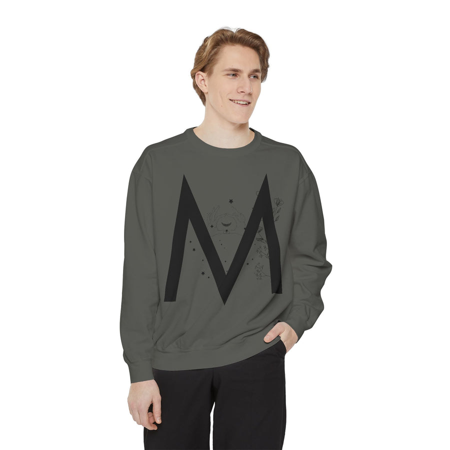 Chic Monogrammed Sweatshirt, Cozy Gift for Her or Him, Perfect for Fall Layering, Personalized Apparel, Casual Weekend Wear
