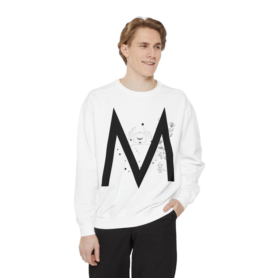 Chic Monogrammed Sweatshirt, Cozy Gift for Her or Him, Perfect for Fall Layering, Personalized Apparel, Casual Weekend Wear